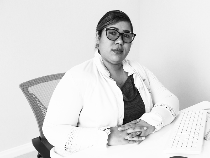 Dra. Elizabeth Riquenes